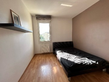 
                                                Vente
                                                 T2 48m2 dernier étage avec balcon