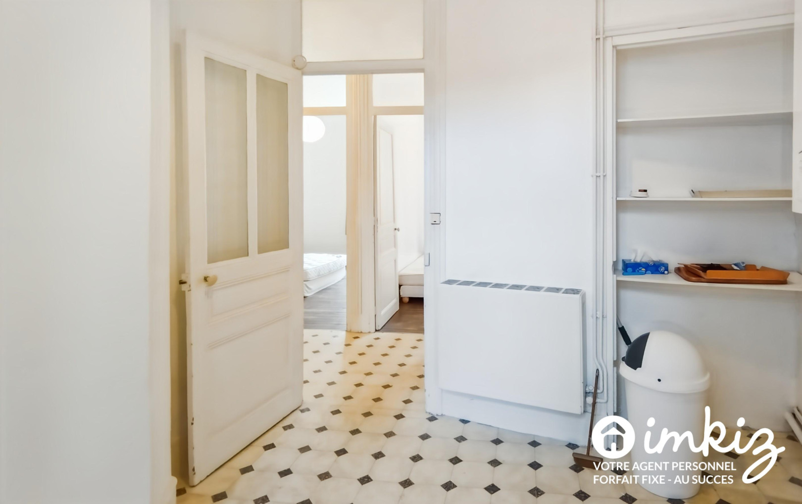 
                                                Vente
                                                 T2 49m² emplacement idéale !