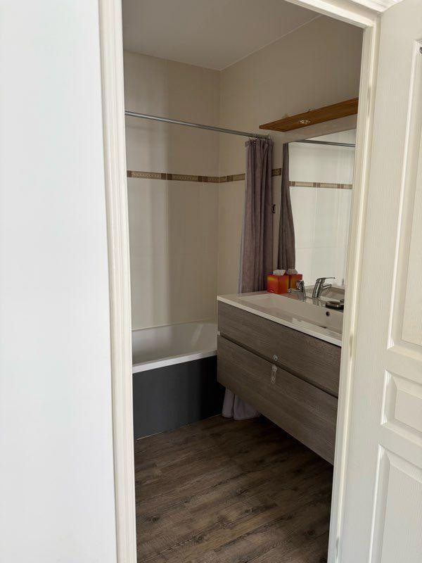 
                                                Location
                                                 T2 50 m2 meublé Lyon 6
