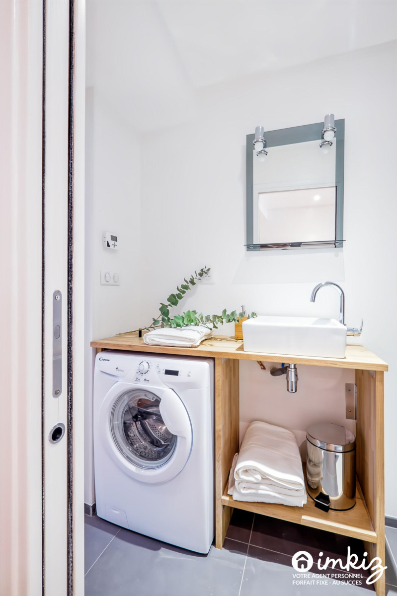 
                                                Vente
                                                 T2 62m² entièrement rénové au cœur du Vieux Lyon