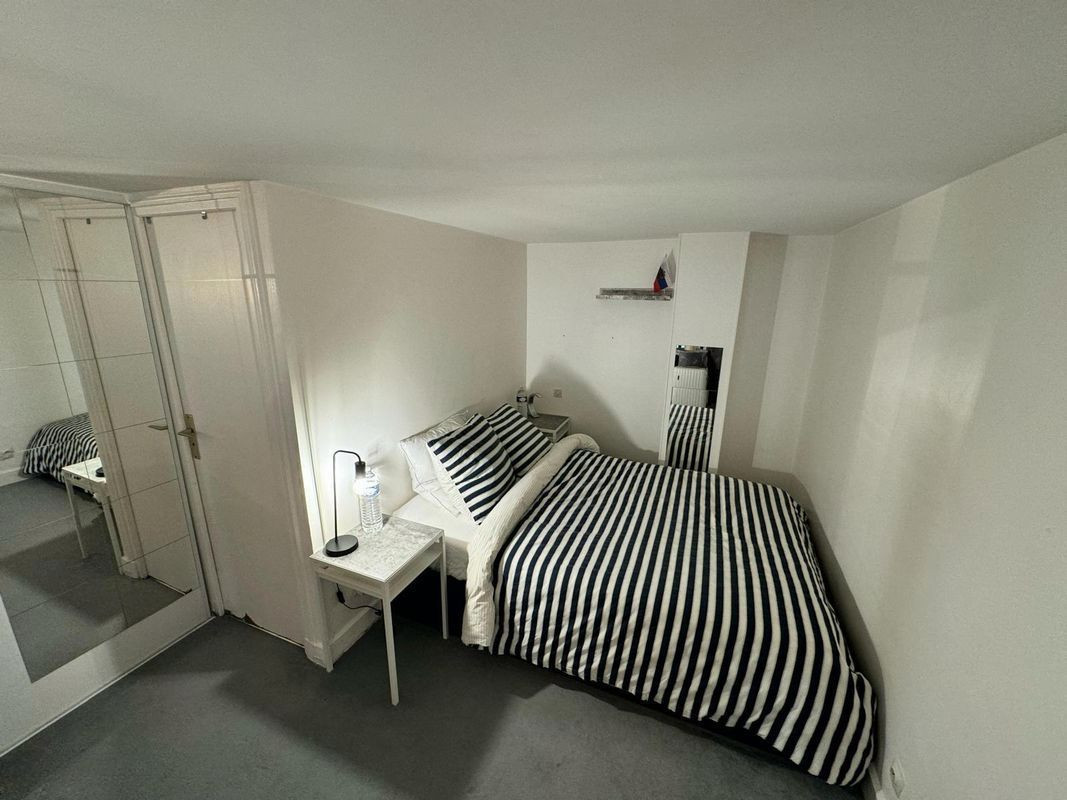 
                                                Location
                                                 T2 6e Arrondissement