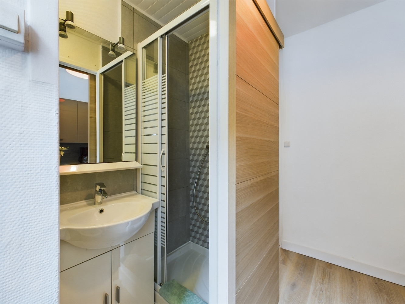 
                                                Location
                                                 T2 à 10 min à pied de la gare du Havre
