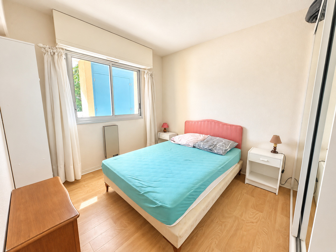 
                                                Vente
                                                 T2 à 2 pas de la mer au coeur d'Arcachon