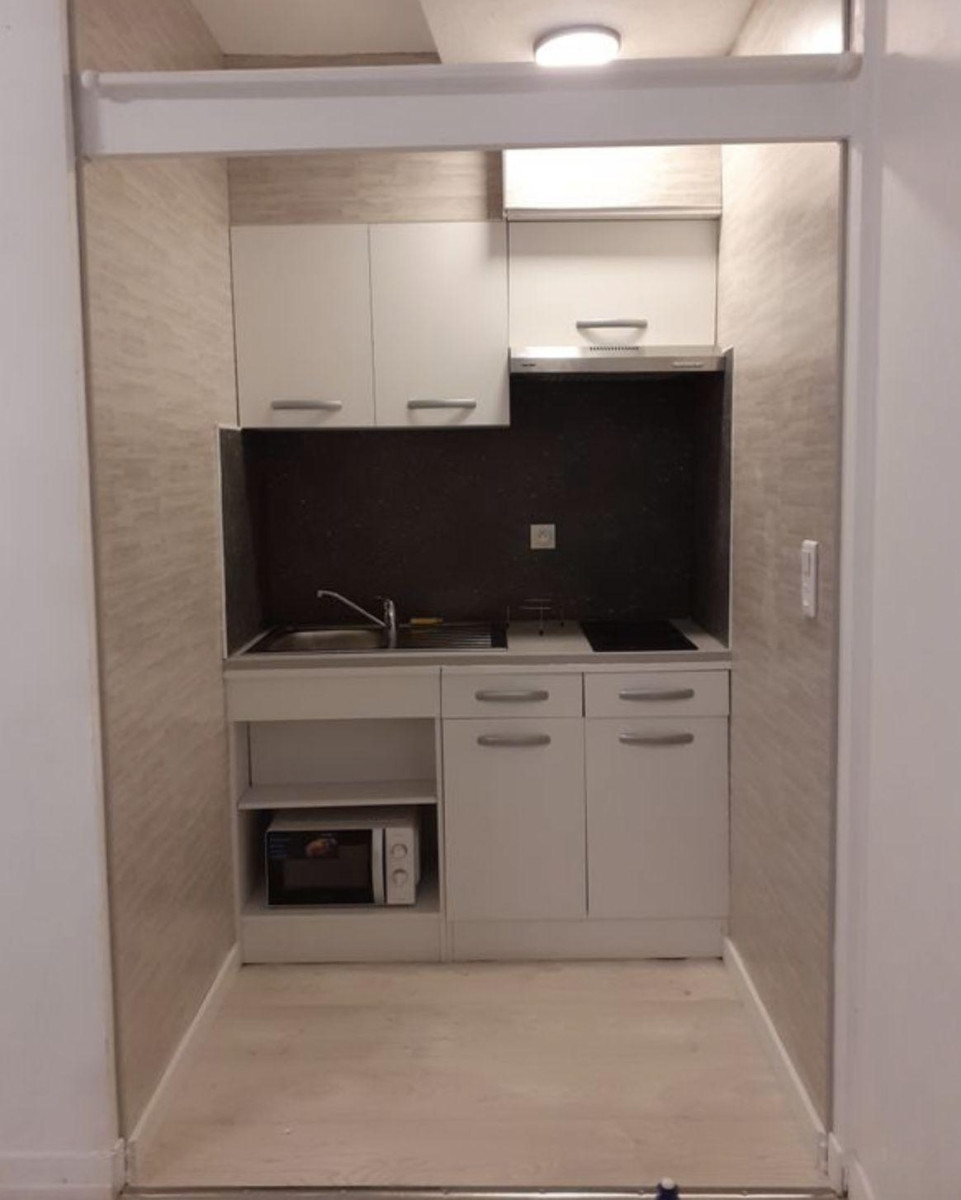 
                                                Location
                                                 T2 à louer