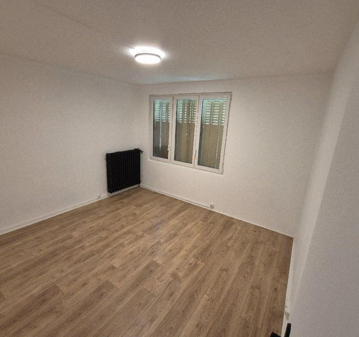 
                                                Location
                                                 T2 à louer à Paris 17ème Batignolles