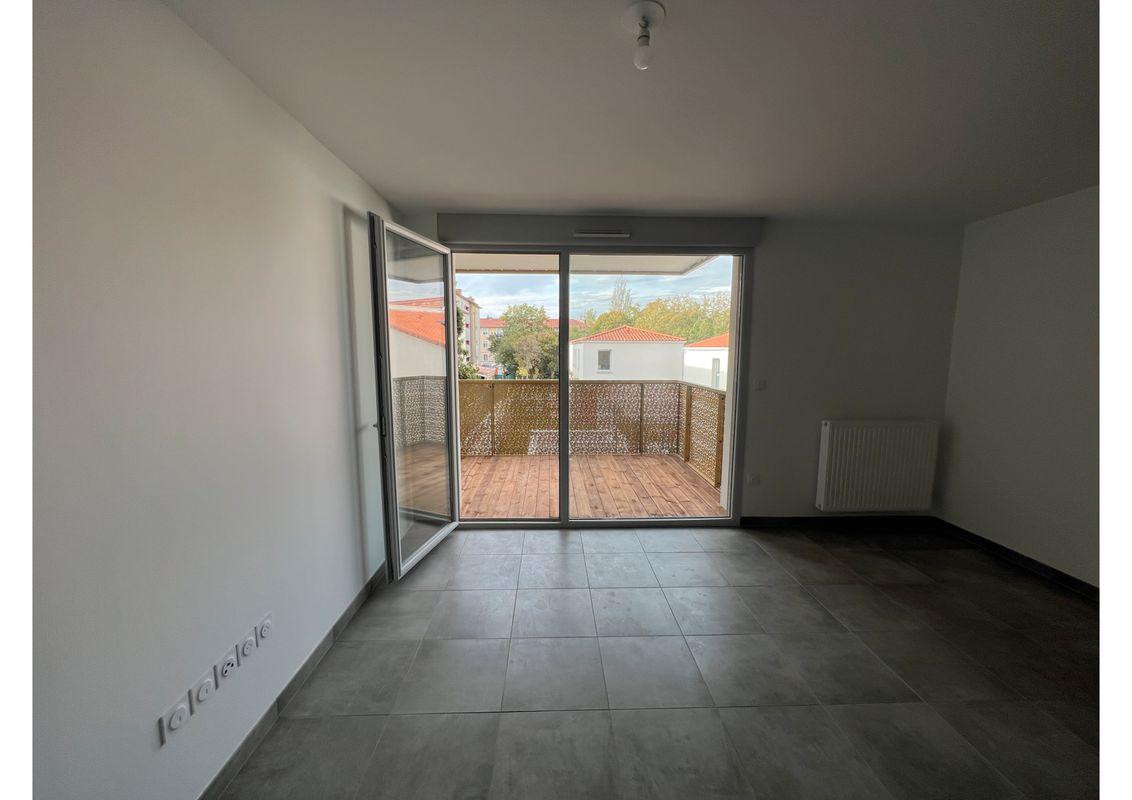 
                                                Location
                                                 T2 à louer Toulouse + balcon + parking