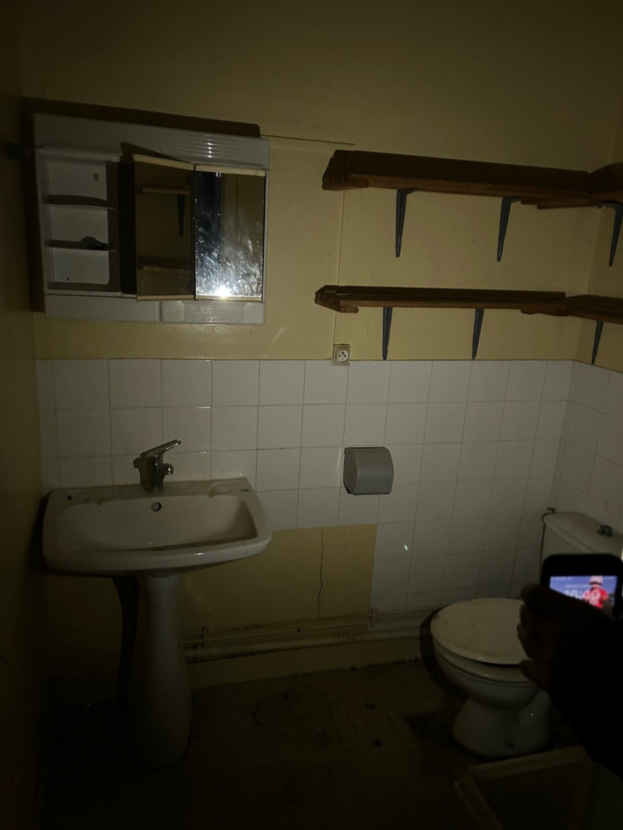 
                                                Vente
                                                 T2 à rénover