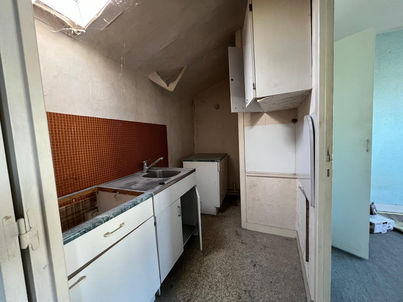 
                                                Vente
                                                 T2 à rénover - Place du Lycée