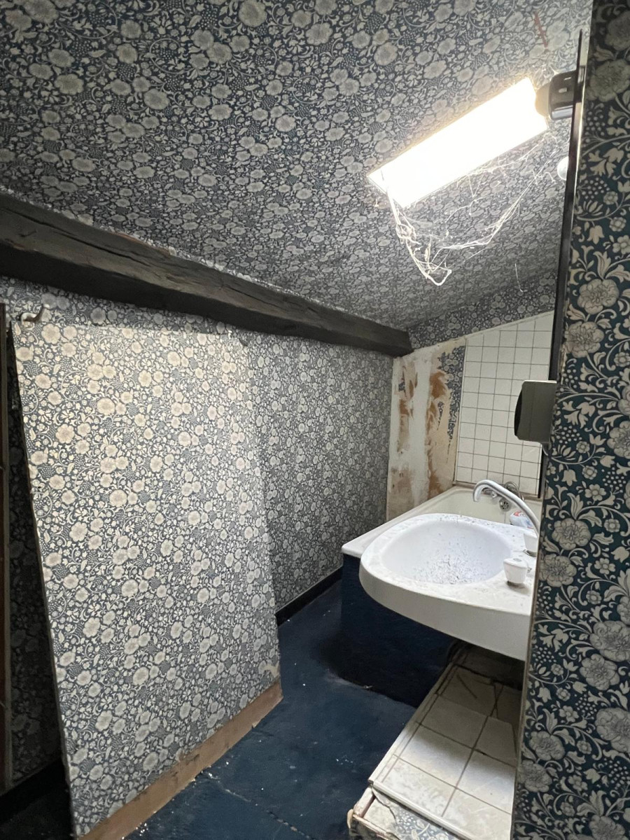
                                                Vente
                                                 T2 à rénover - Place du Lycée