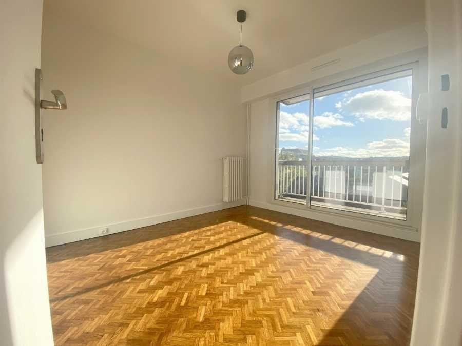 
                                                Location
                                                 T2 à Rueil-Malmaison