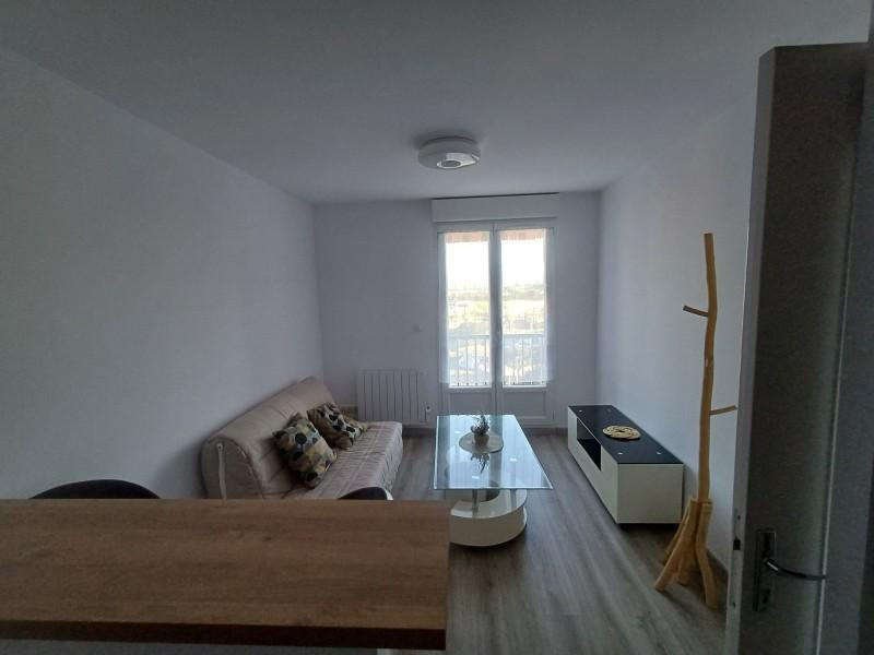 
                                                Location
                                                 T2 au 9ème étage exposé plein sud