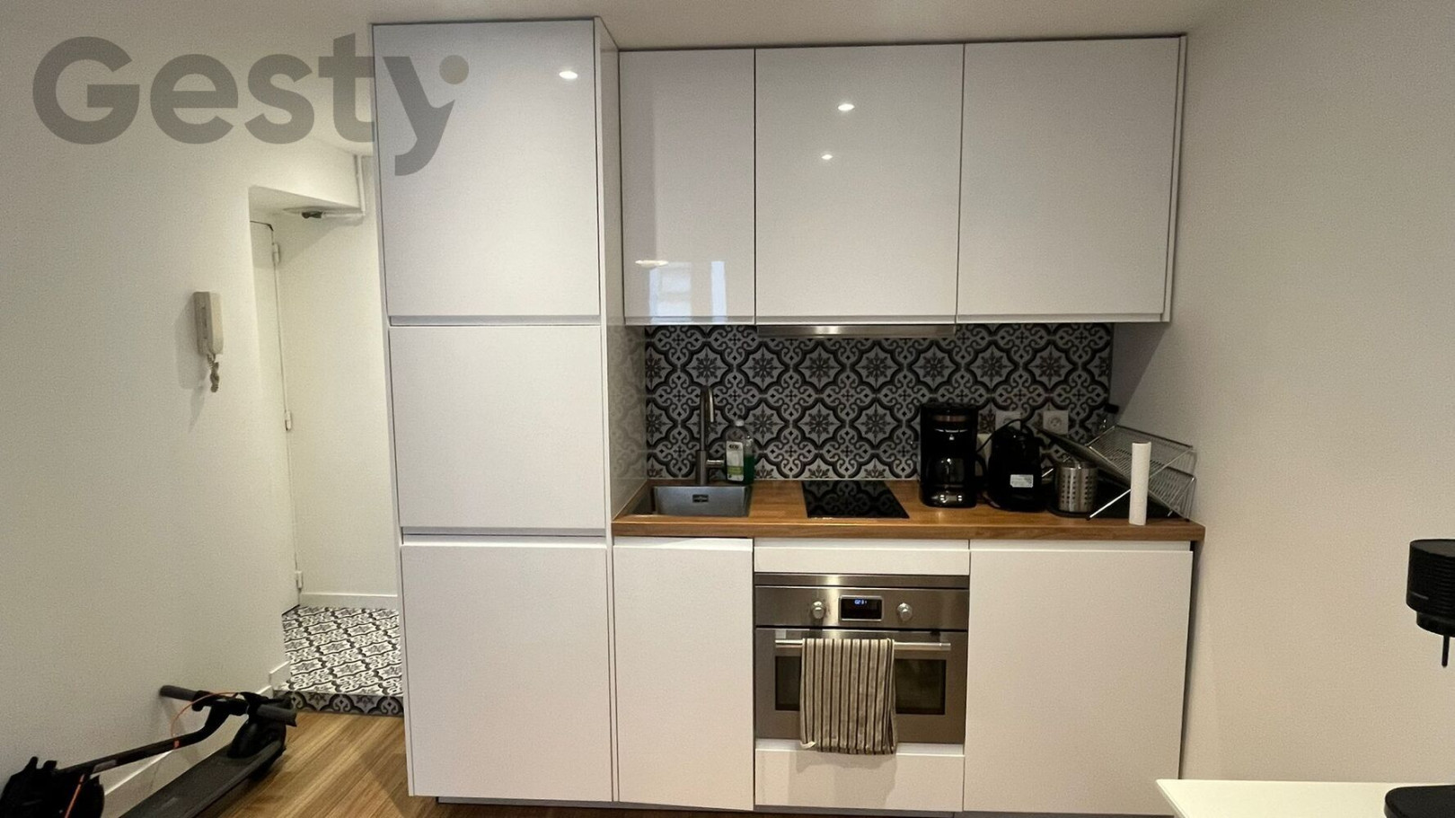 
                                                Location
                                                 T2 au coeur du 18ème arrondissement