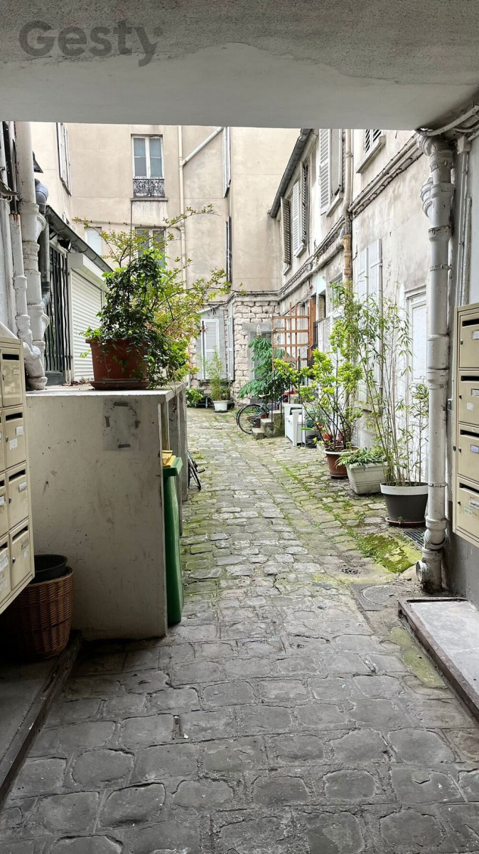 
                                                Location
                                                 T2 au coeur du 18ème arrondissement