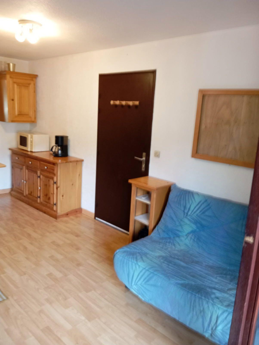 
                                                Location
                                                 T2 aux pieds des pistes avec vue sur la montagne