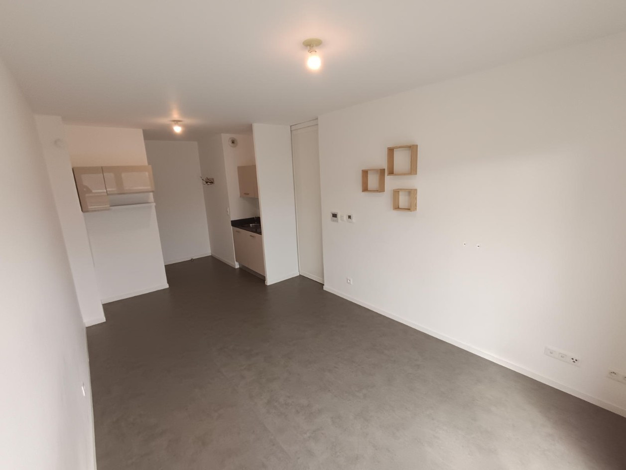 
                                                Location
                                                 T2 AVEC BALCON AMIENS ST-LEU