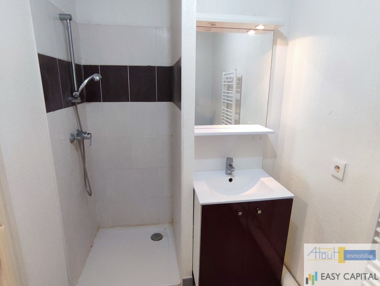 
                                                Vente
                                                 T2 avec balcon et parking proche tram