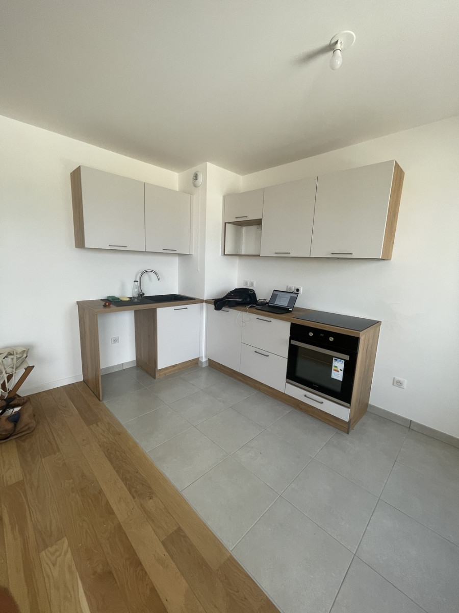 
                                                Location
                                                 T2 avec balcon – Les Docks de Saint-Ouen