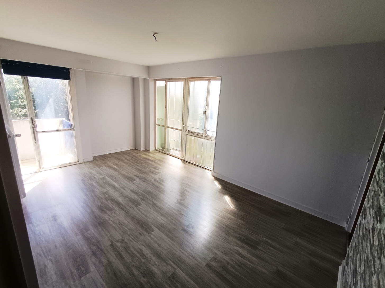 
                                                Vente
                                                 T2 avec balcon – Rés Parc Beauvillé