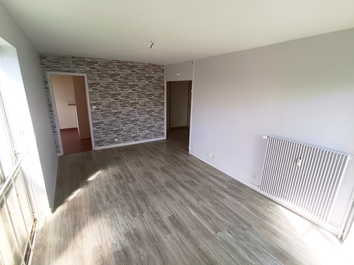 
                                                Vente
                                                 T2 avec balcon – Rés Parc Beauvillé