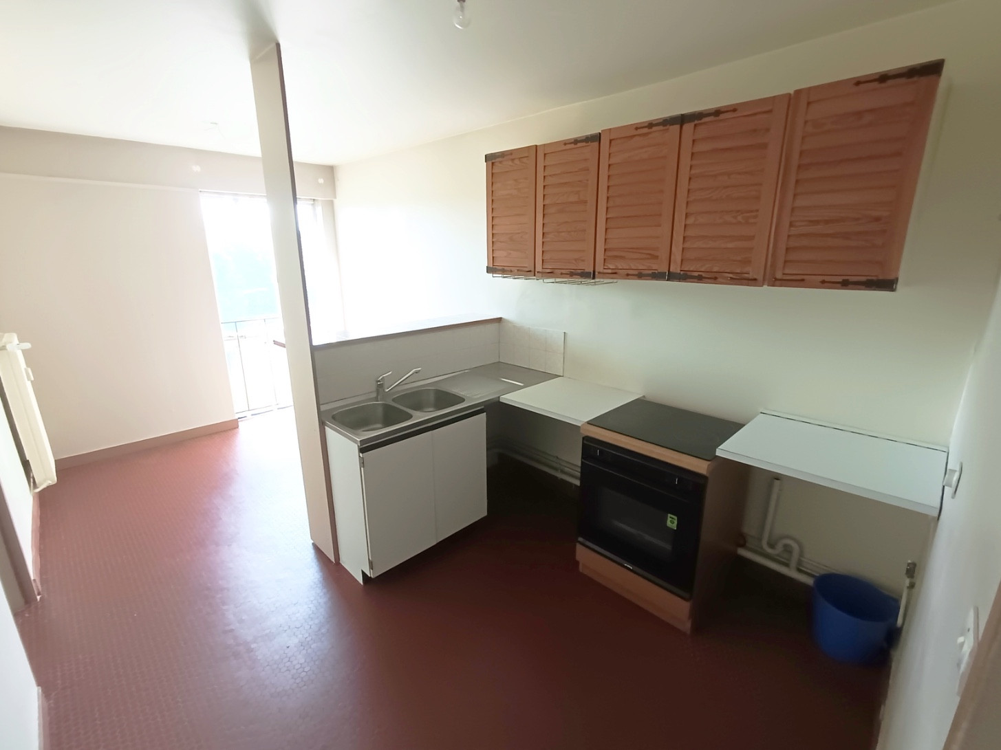 
                                                Vente
                                                 T2 avec balcon – Rés Parc Beauvillé