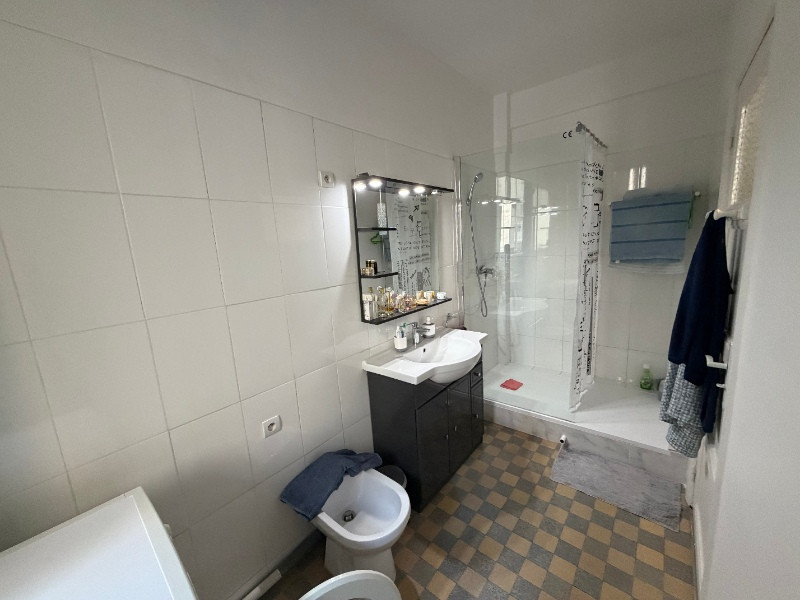 
                                                Vente
                                                 T2  avec exterieur - Investir quartier Cinq avenue