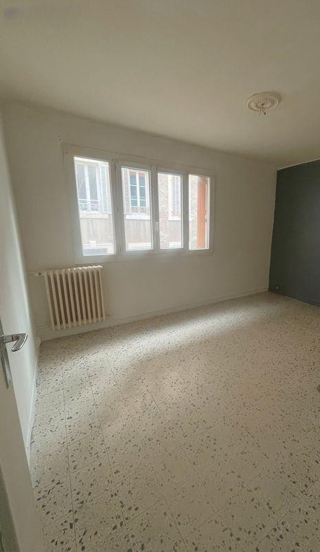 
                                                Location
                                                 T2 avec petit balcon au coeur du Camas