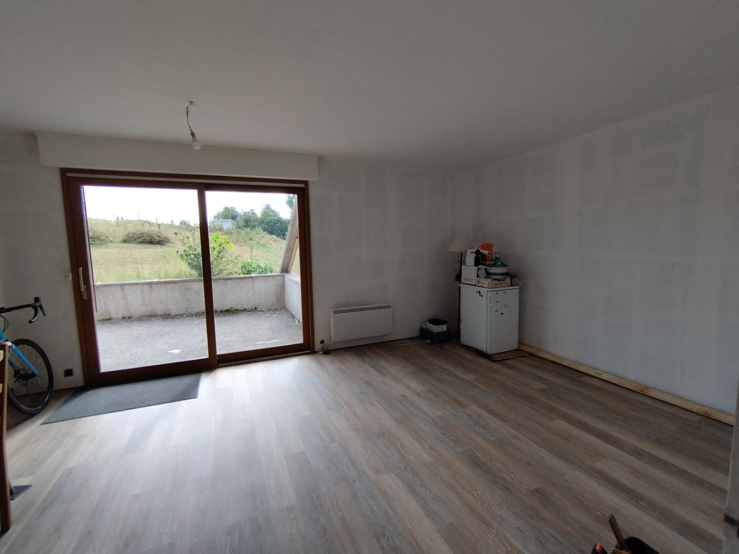 
                                                Vente
                                                 T2 avec terrasse + garage 23 m² en option