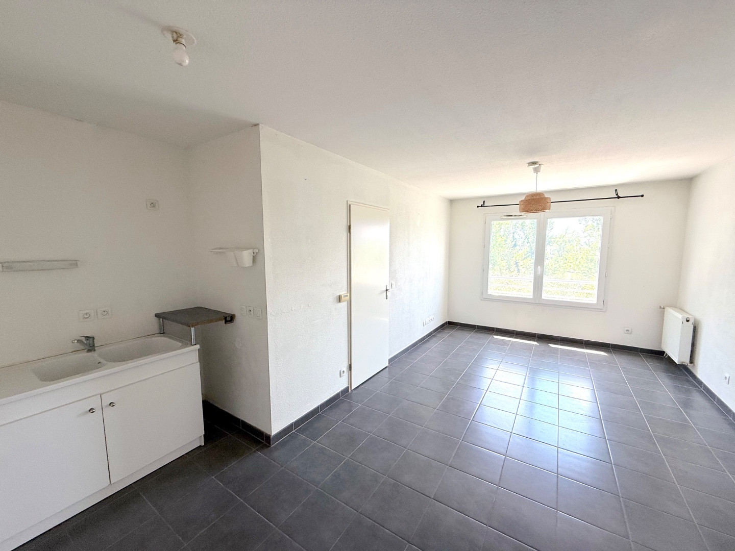 
                                                Vente
                                                 T2 - BAS FLOIRAC