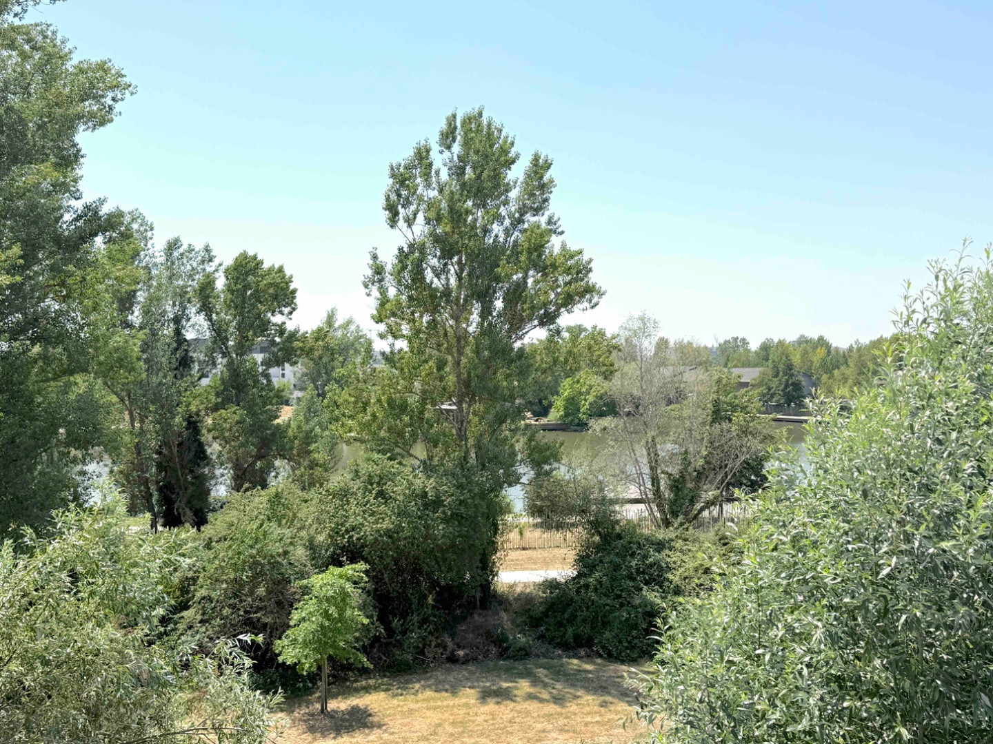 
                                                Vente
                                                 T2 - BAS FLOIRAC