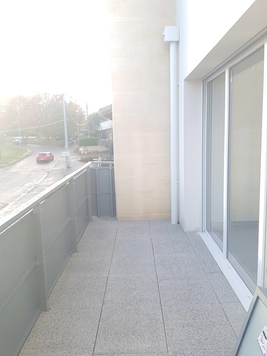 
                                                Location
                                                 T2  Carignan-de-Bordeaux