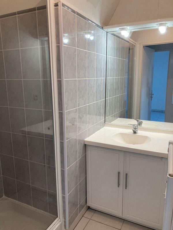 
                                                Location
                                                 T2 centre ville avec balcon