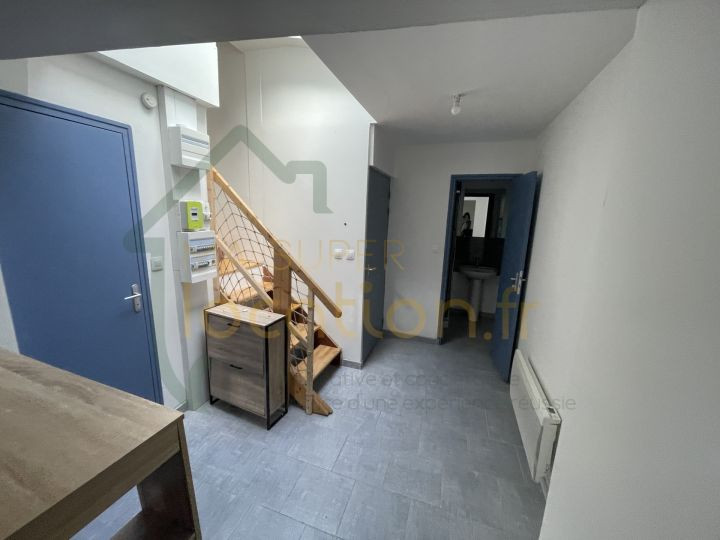 
                                                Location
                                                 T2 CENTRE VILLE ST QUENTIN