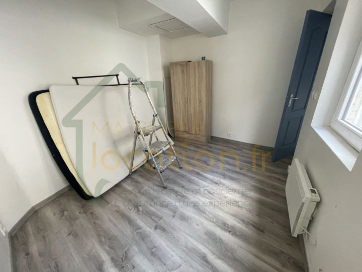 
                                                Location
                                                 T2 CENTRE VILLE ST QUENTIN
