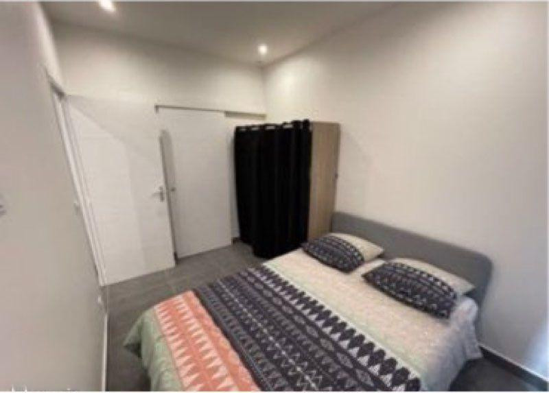 
                                                Location
                                                 T2 chartreux 25m2