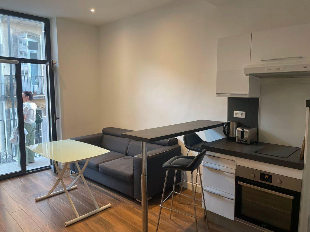 
                                                Location
                                                 T2 climatisé ESTRANGIN/ PREFECTURE + balcon au cal