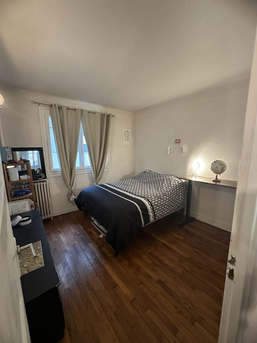 
                                                Location
                                                 T2 Colombes - Proche Défense et St Lazare