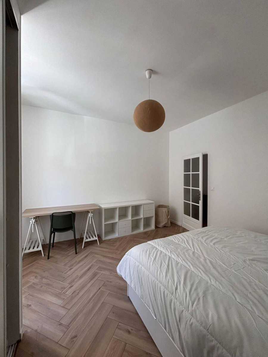 
                                                Location
                                                 T2 cosy de 38 m² entièrement rénové