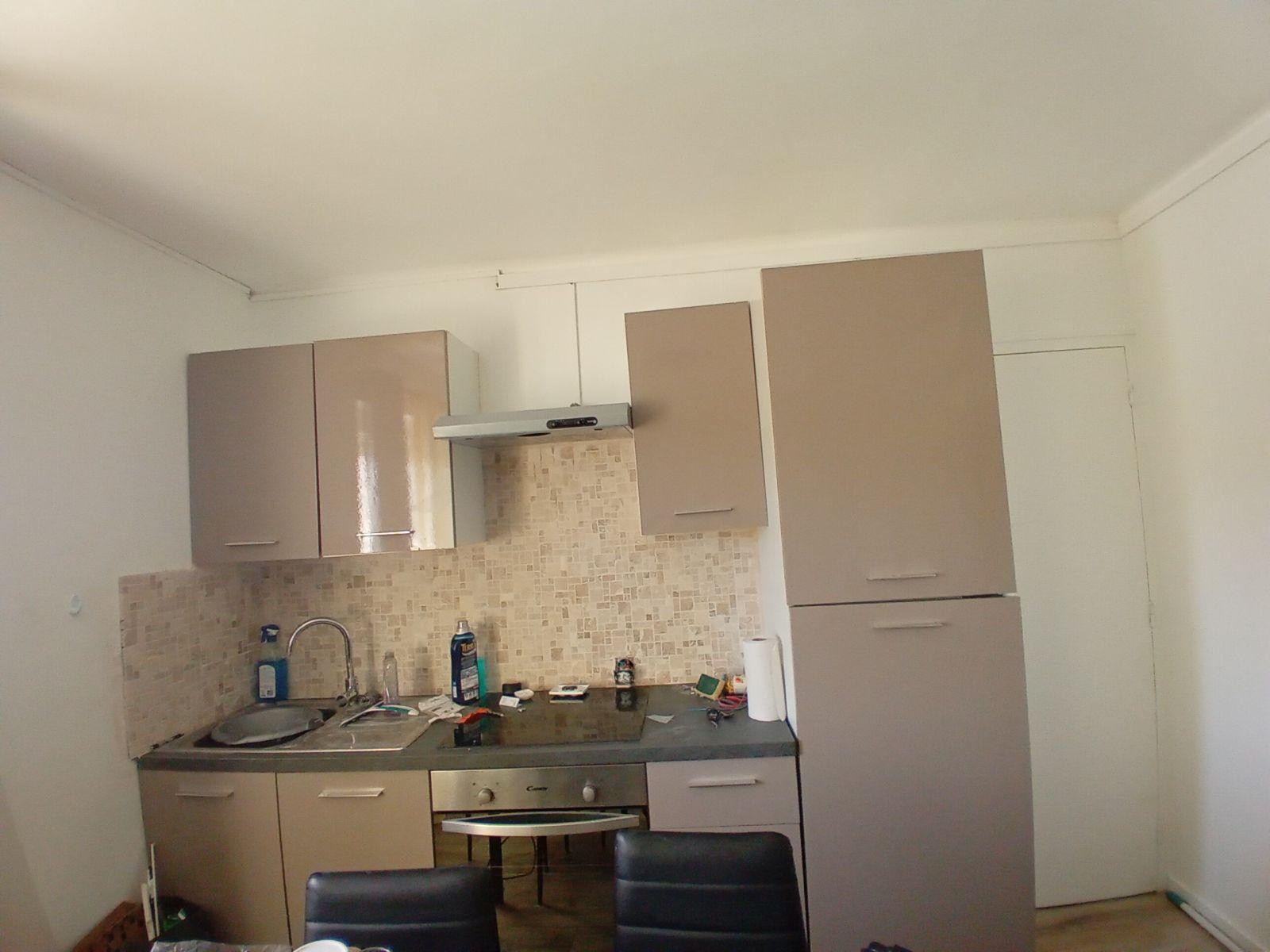 
                                                Location
                                                 T2 dans pavillon