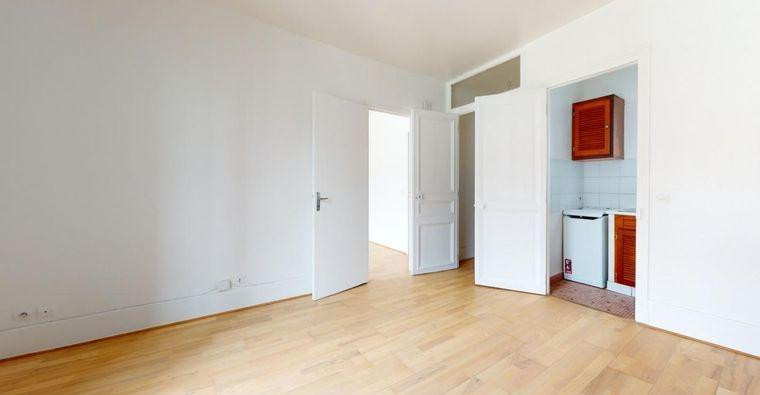 
                                                Location
                                                 T2 dans un immeuble ancien Paris 16e