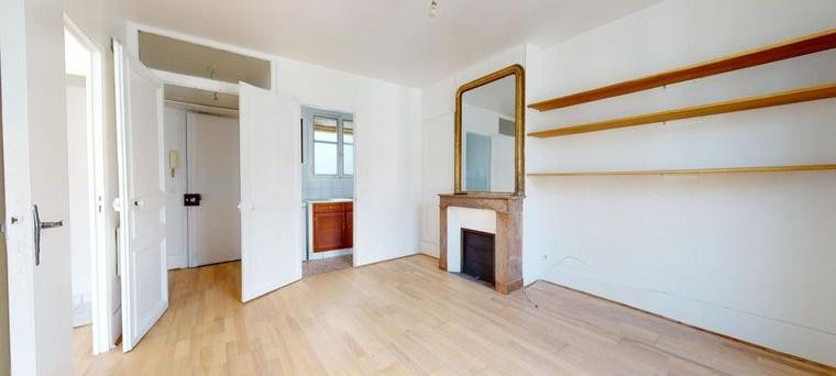 
                                                Location
                                                 T2 dans un immeuble ancien Paris 16e