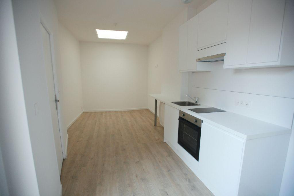 
                                                Location
                                                 T2 de 28m2 neuf Lille