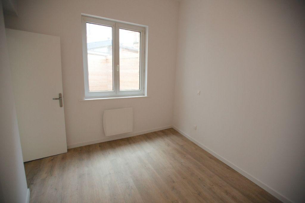 
                                                Location
                                                 T2 de 28m2 neuf Lille