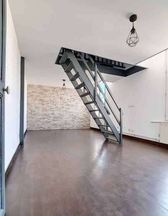 
                                                Location
                                                 T2 de 33 m2 à Montmorency