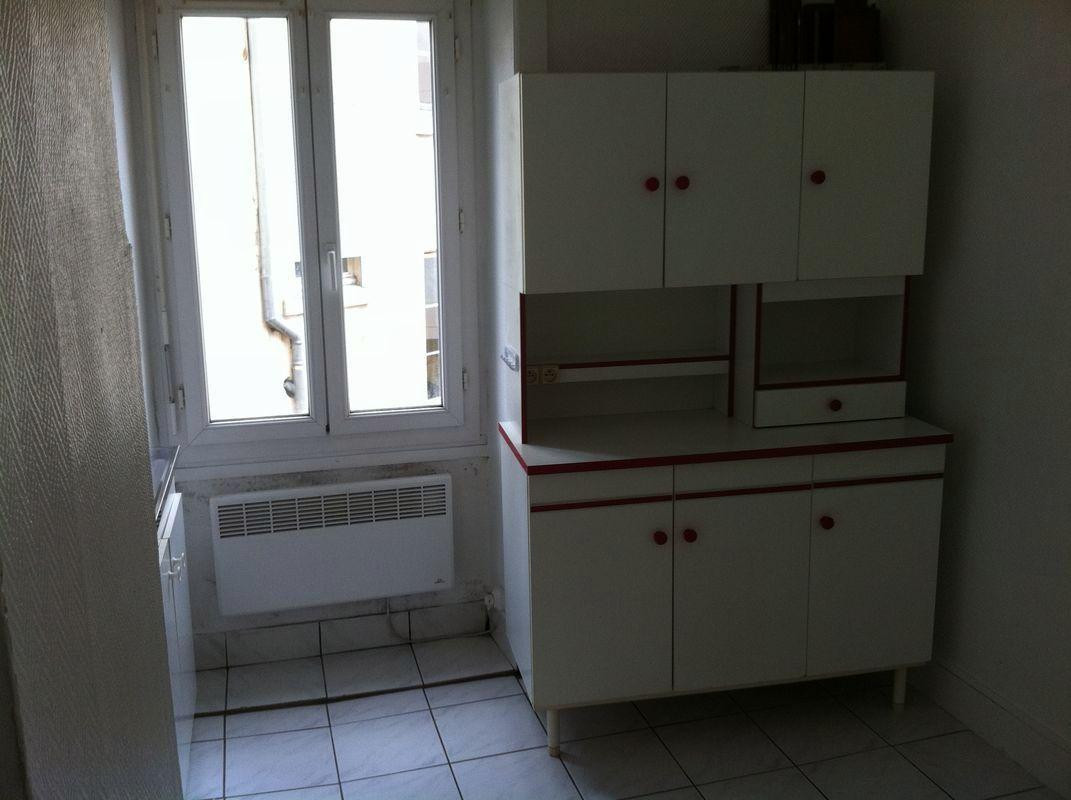 
                                                Location
                                                 T2 de 35m2