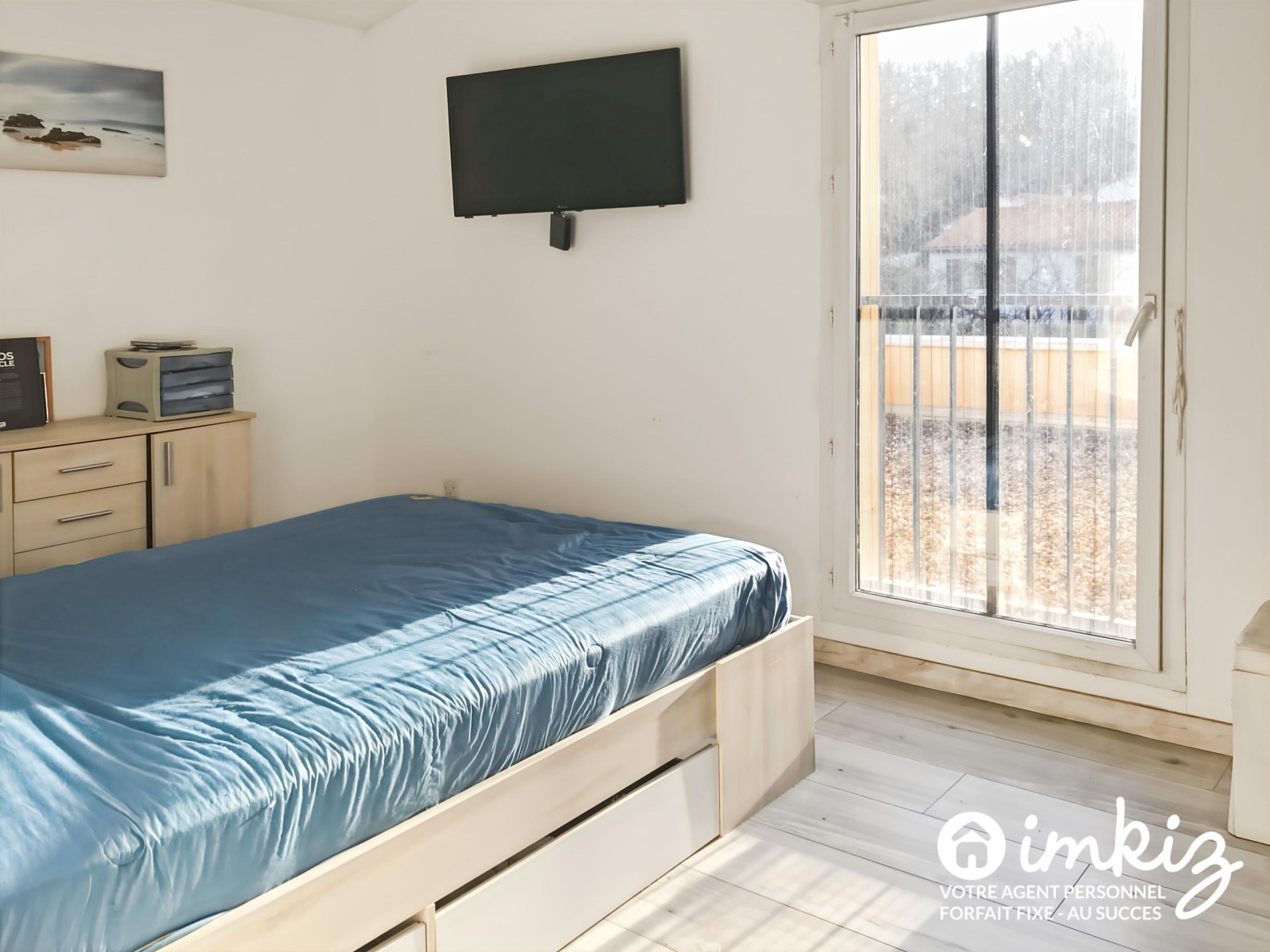 
                                                Vente
                                                 T2 de 48 m², dernier étage avec terrasse de 20 m²