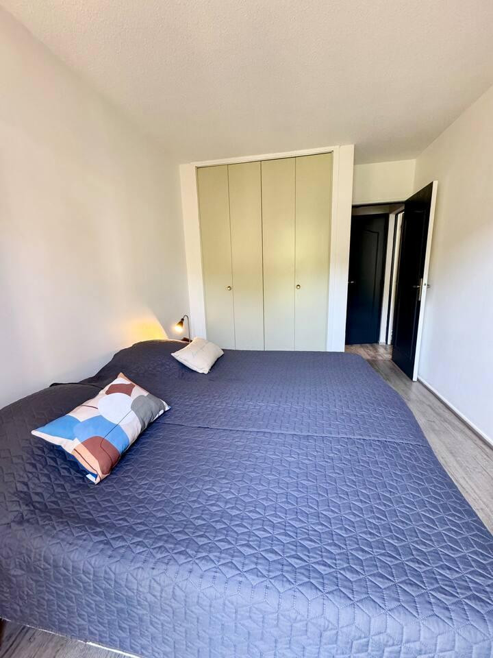 
                                                Location
                                                 T2 de 50 m2 + parking + balcon