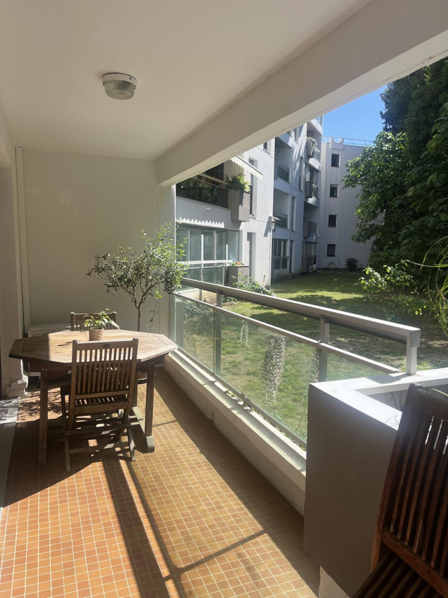
                                                Location
                                                 T2 de 50m2 en résidence senior, calme et sécurisée