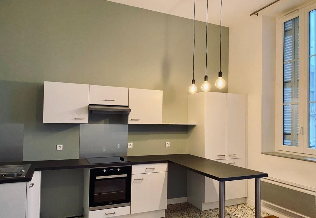 
                                                Location
                                                 T2 de type loft à Champigny sur Marne