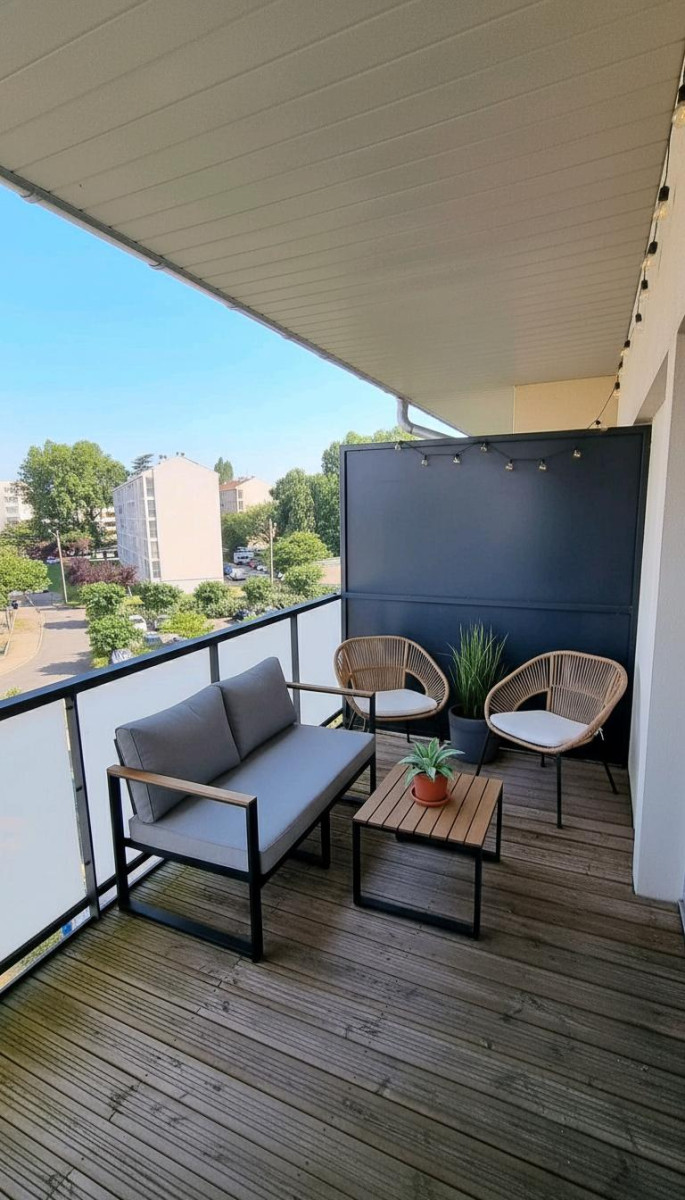 
                                                Location
                                                 T2 Dernier étage – Terrasse – Parking sous-sol