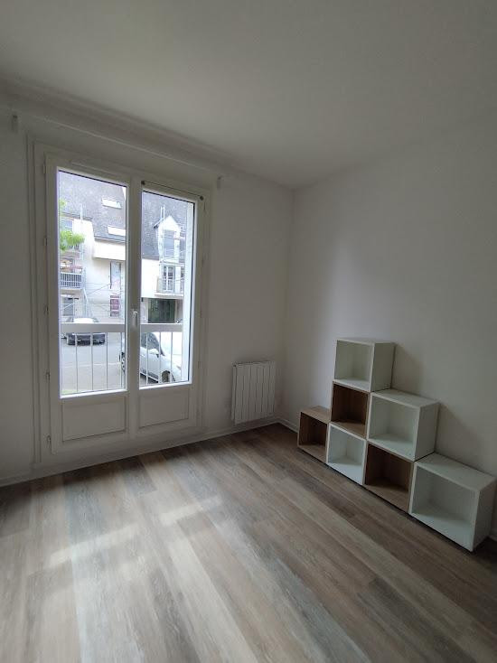 
                                                Location
                                                 T2 disponible de suite